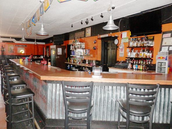 2051 Grand Ave, Galesburg, IL 61401